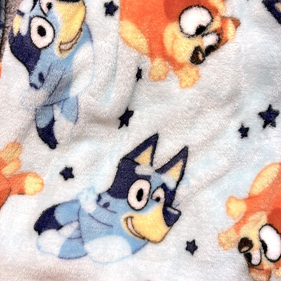 Bluey and Friends Kids Cozy Blue Cartoon Bathrobe Size 5T - Picture 7 of 11